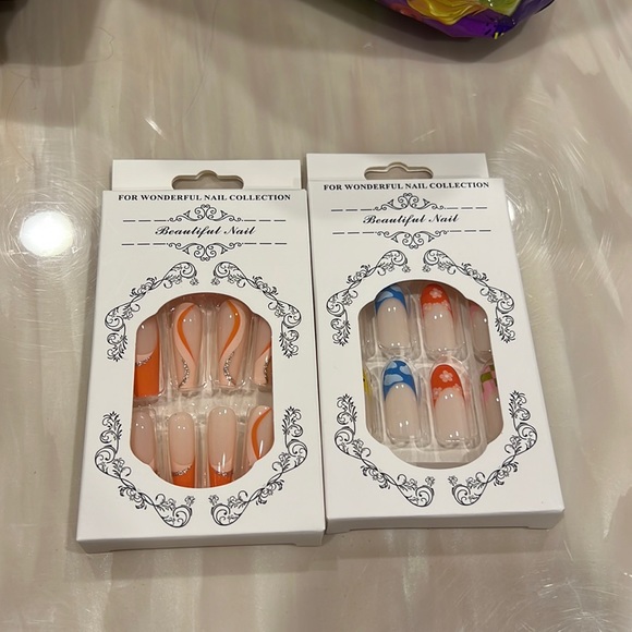 2 pack of press on nail - Picture 1 of 2